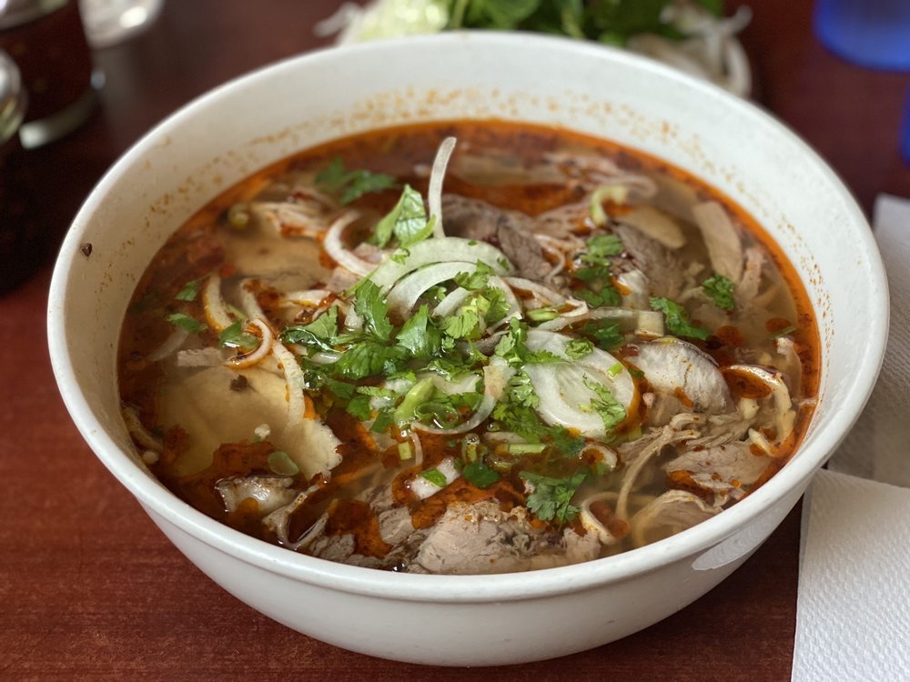 Bún Bò Huế at Pho 2000