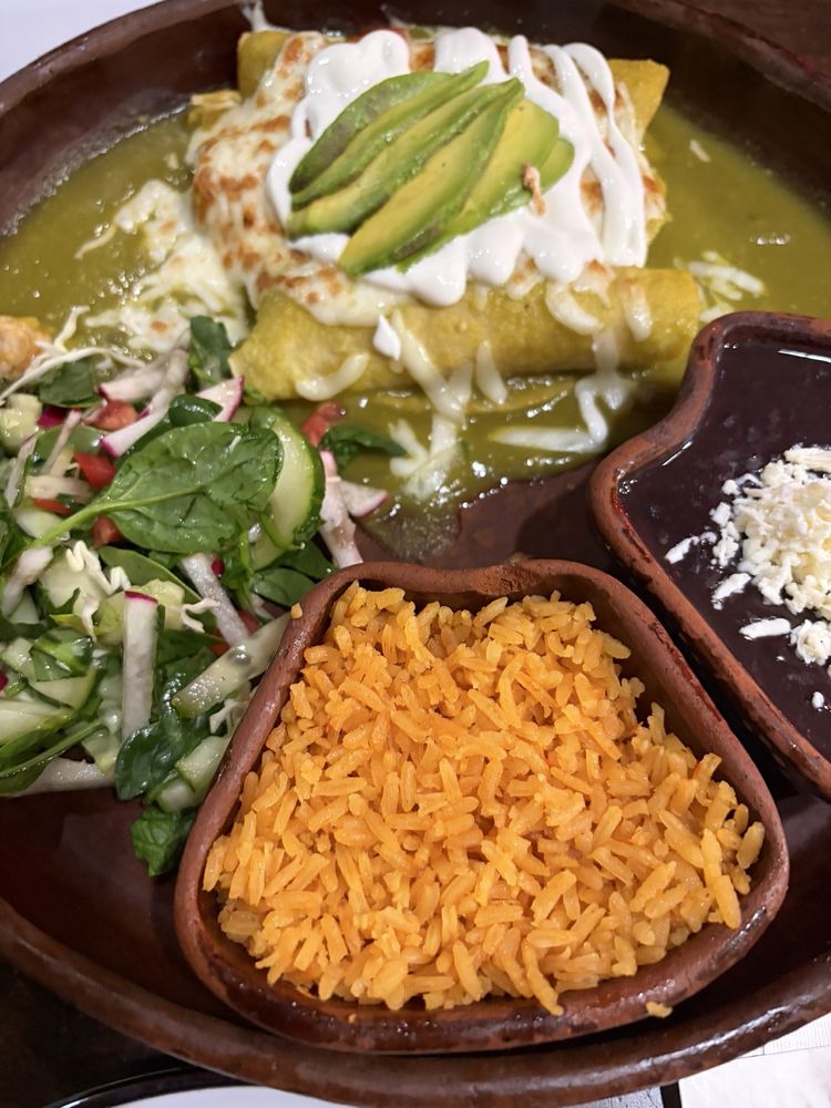 Enchiladas at Coszcal de Allende