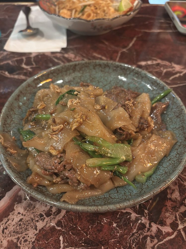 Pad See Ew at Soothr