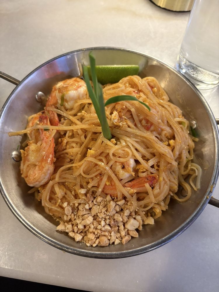 Pad Thai at Top Thai (Carmine St)