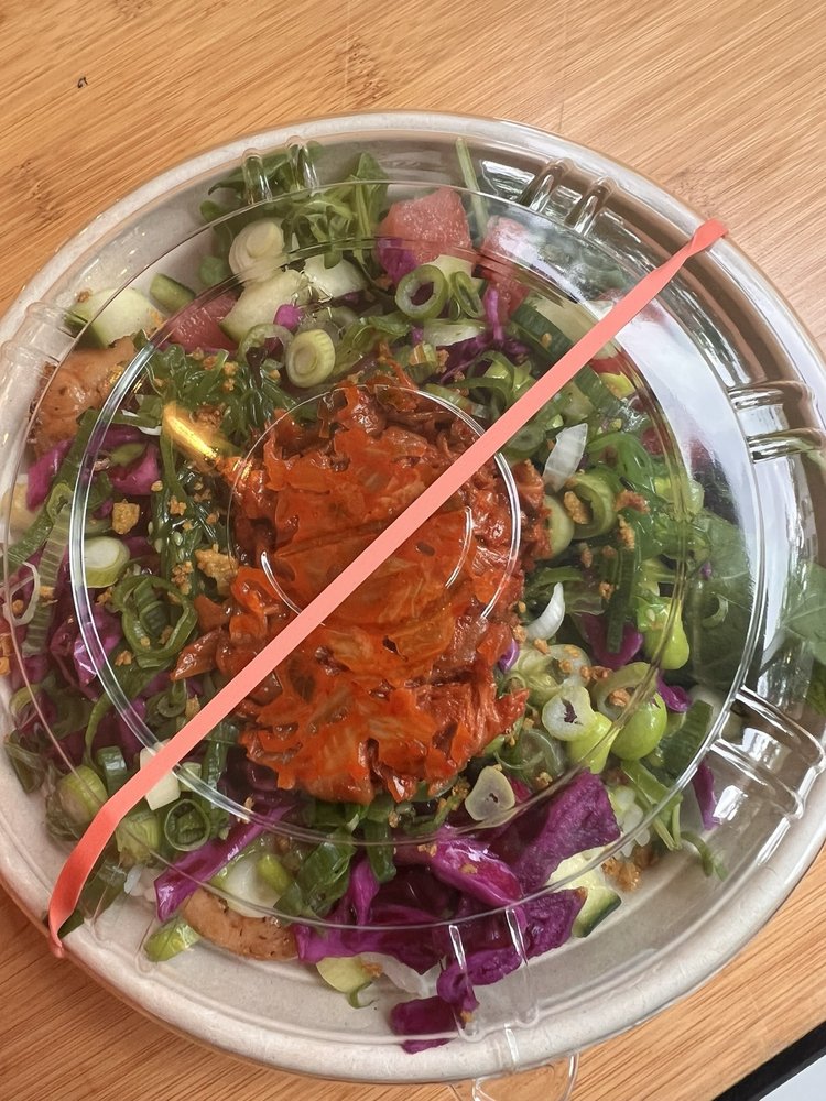 Red Poke Bowl (Medium) at Red Poke