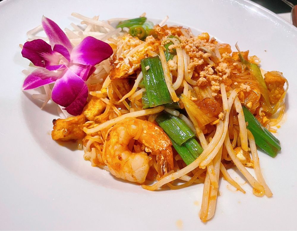 71. Pad Thai Noodles at Amphawa - Thai Noodle House