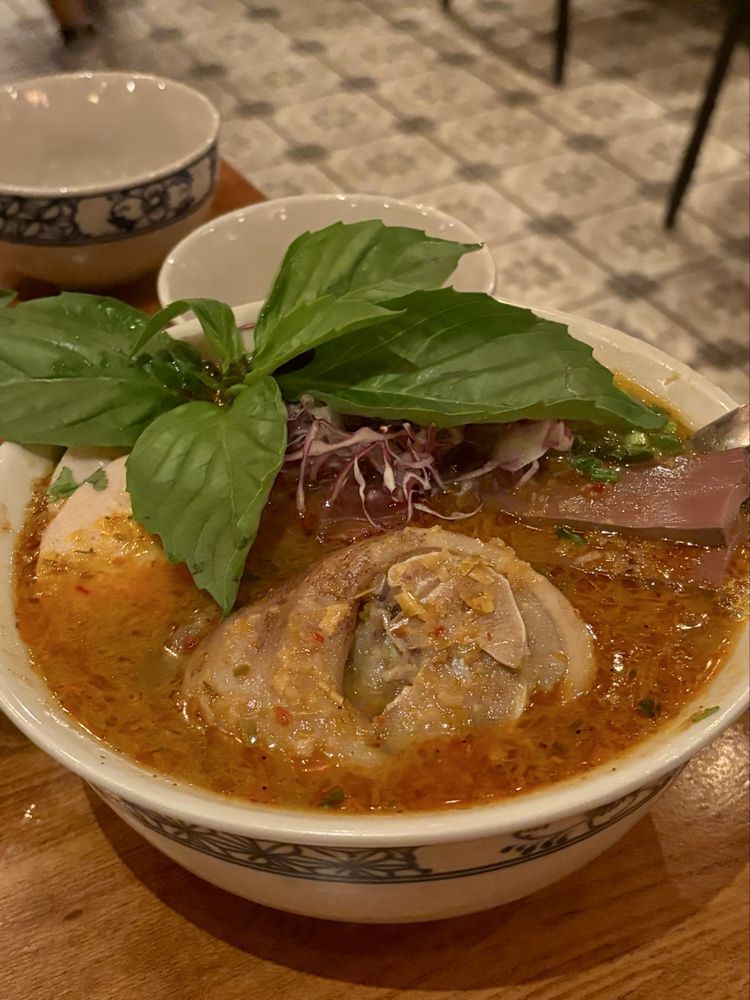 Bún Bò Huế at La Dong