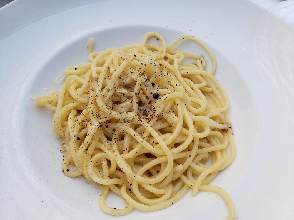 Tonnarelli Freschi al Cacio e Pepe at Novitá