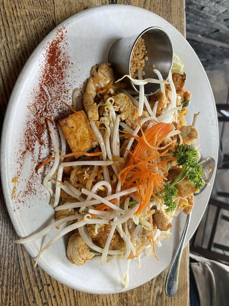 Pad Thai at Blackwood