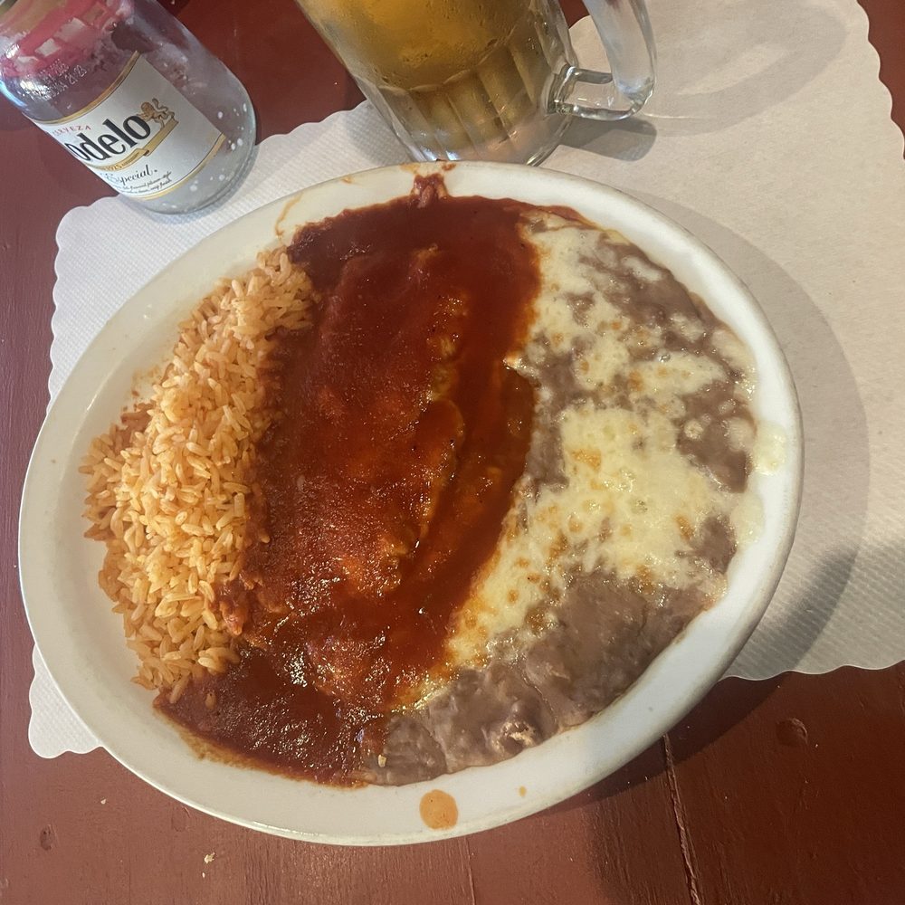 Enchiladas Especiales (Cheese) at La Fiesta Restaurant