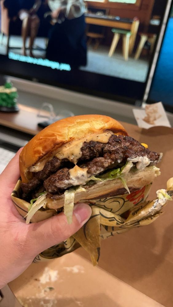 Cheeseburger at Scratch Cookery