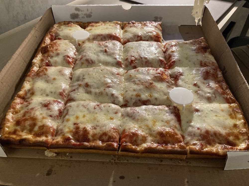 Sicilian Deep Dish at Giovanni's New York Pizzeria