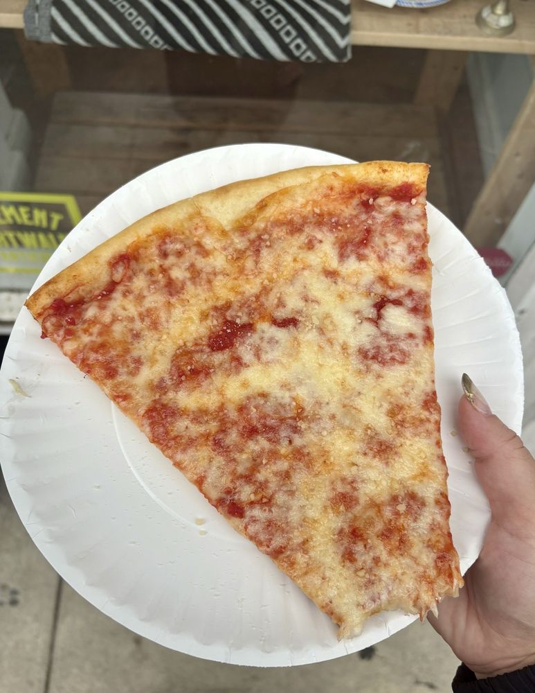 Slice Cheese at Giorgio's Pizzeria