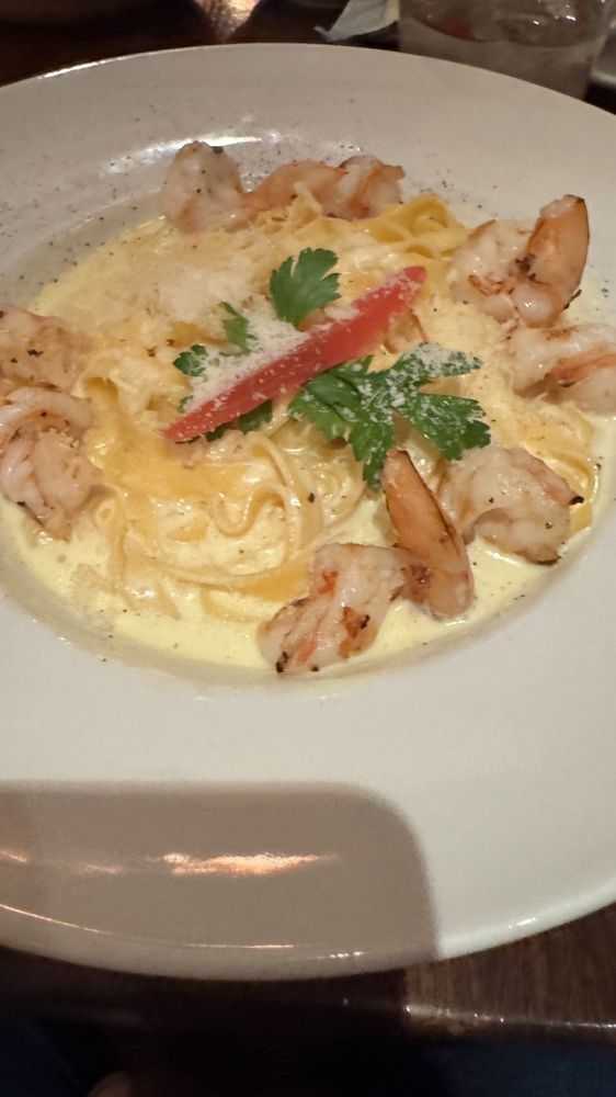 Fettuccine Alfredo at Trattoria Trecolori